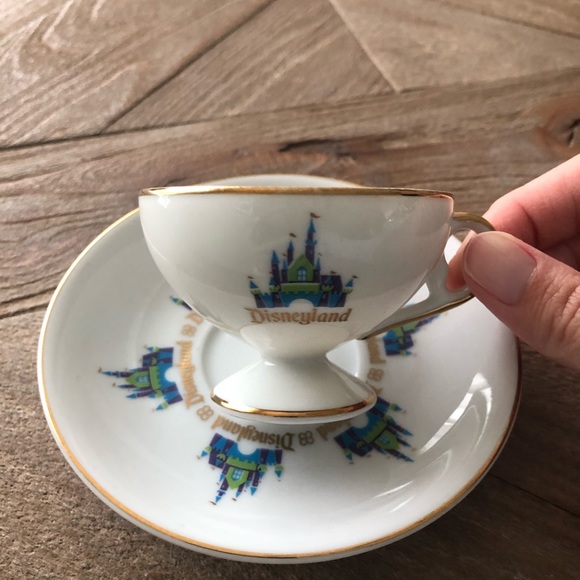 Disney Dining Disneyland Tea Cup Saucer Vintage Castle Disney World